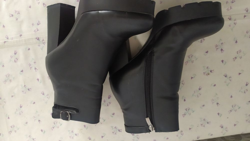 Razmer 37-38 ga bemalol keladi