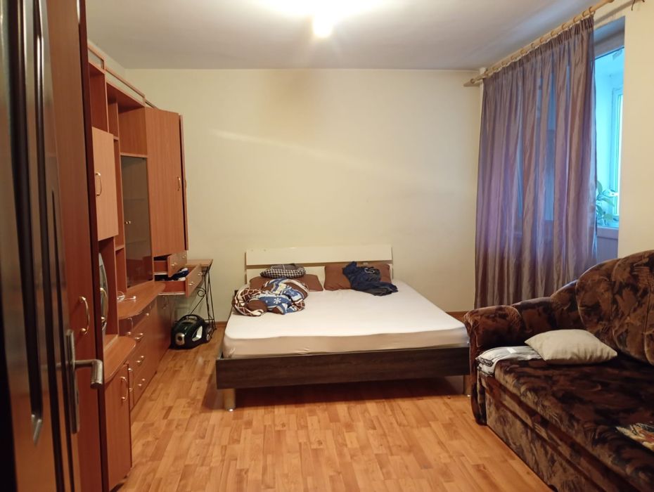 Închiriez apartament cu o camera