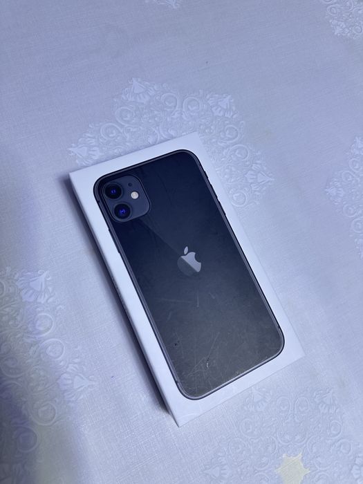 Продам iPhone 11 в хорошем состояние