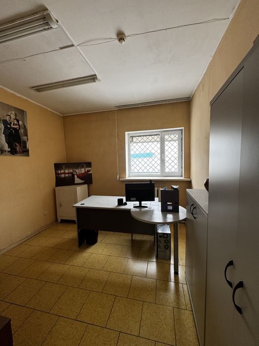 Сдаётся здание 1000 м²