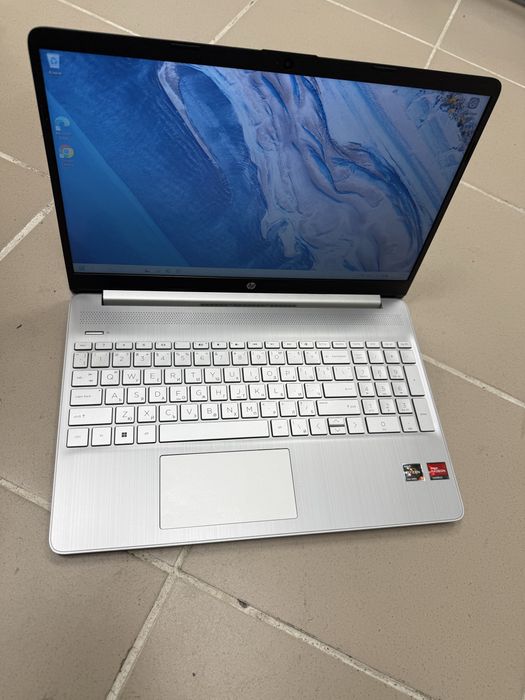 Лаптоп HP 15s- EQ2056NU . 15,6 инчов