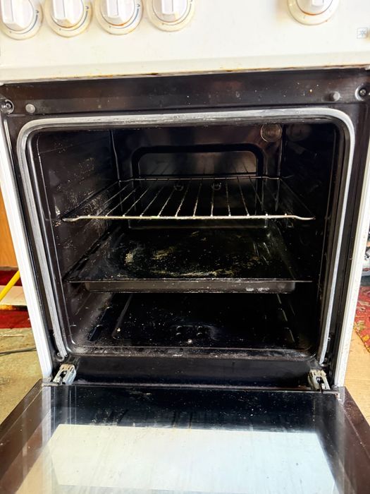 Продам газовую плиту