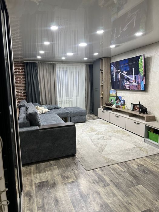 Продам 4-комнатную квартиру МЖК