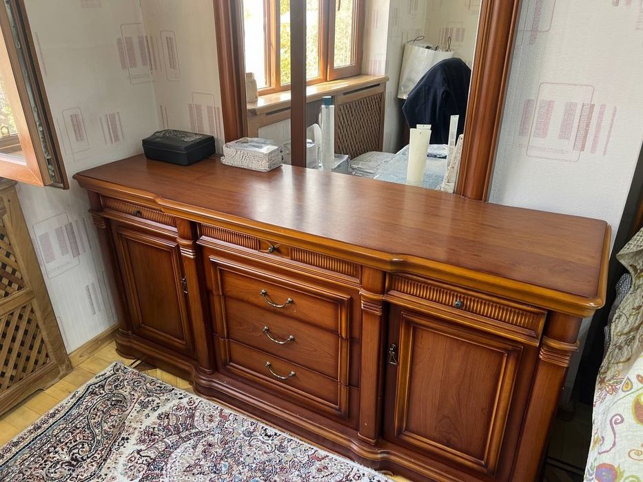 Yotoqxona mebeli komplekt