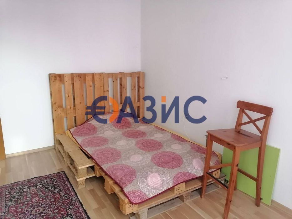 3-стаен апартамент на 4-ти етаж,без такса поддръжка,кв. Черно море-1