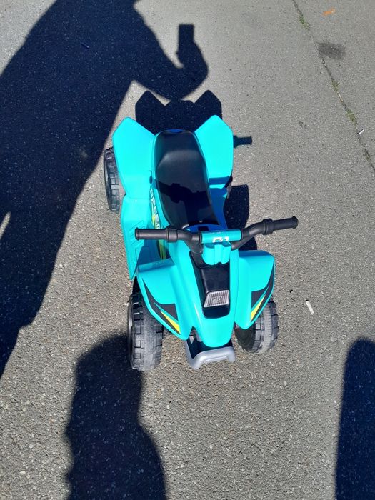 Vând ateveu pentru copii. .0763211088