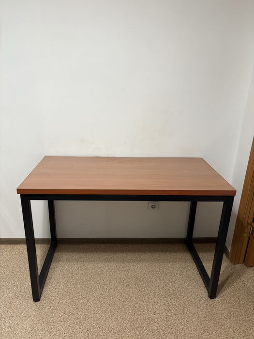 Продам стол для кухни и т.д.