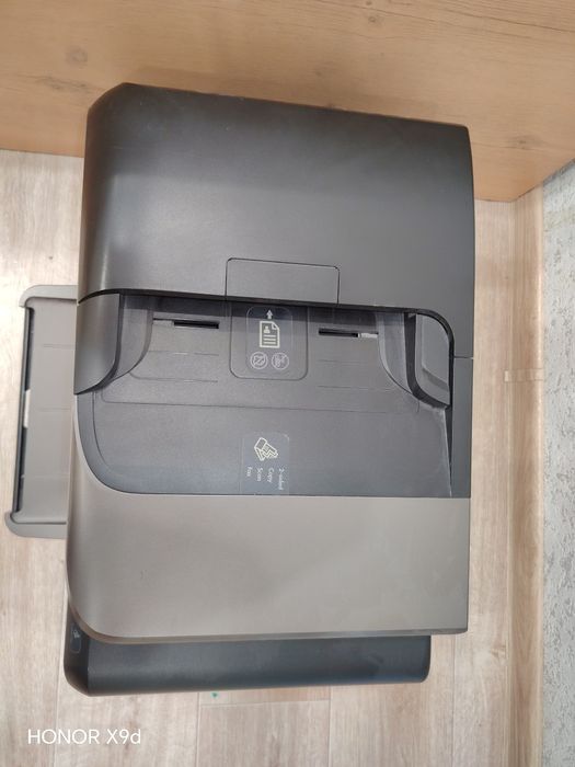 Принтер HP Officejet Pro 8600 Plus