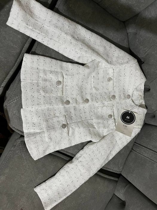 Kostyum jaket sotiladi