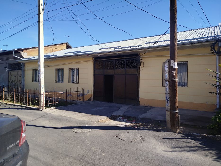 Yashnobod t. Kadishva bozor 4.37 sotu 7 xona