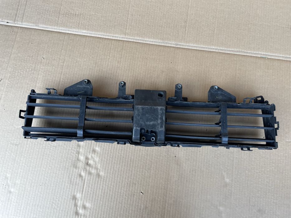 Решетка / Маска BMW 1 F40 | 2022
