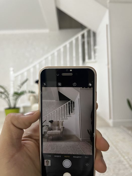 Продам iphone 8