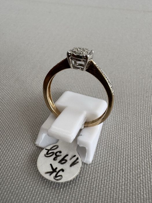 Inel din aur si diamante