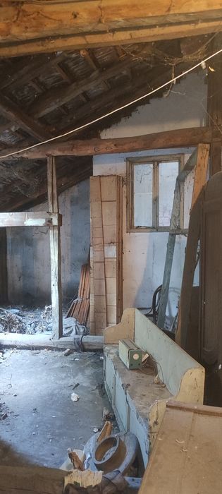 Мансарда ( Таван 85 м2 )