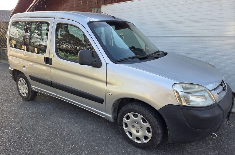 Peugeot Partner 1.6 diesel, vopsea originala fără rugina,  230000km