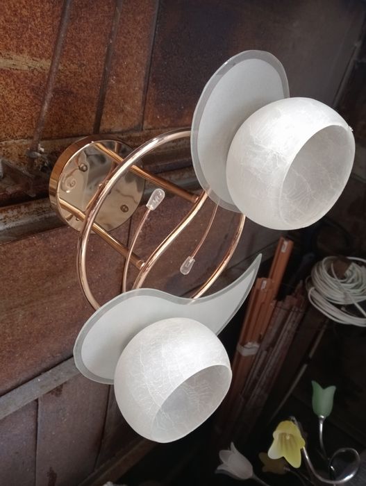 Продам люстры люстры