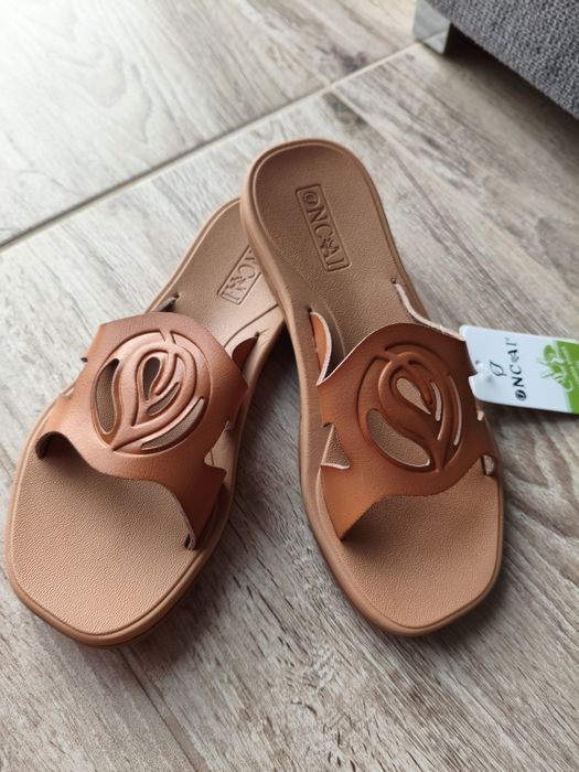 ONCAI Șlapi pentru femei, mărimea 37 EU noi in cutie