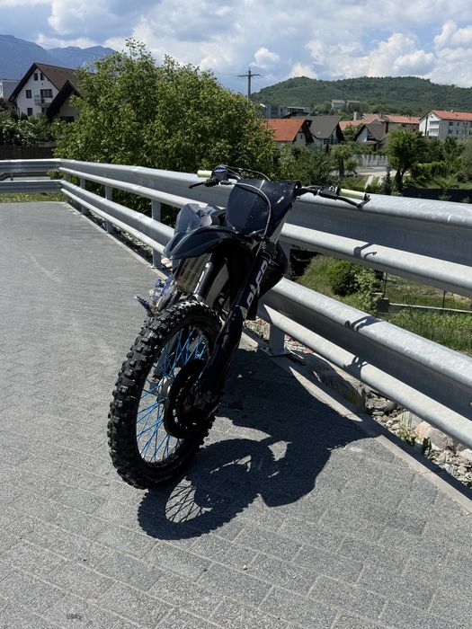 Se vinde yamaha 250