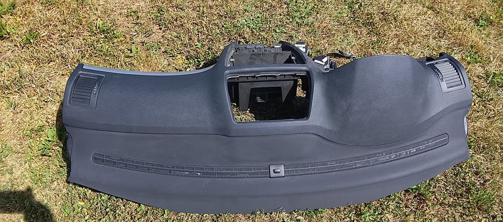 Plansa bord cu airbag si centuri skoda octavia 2 facelift