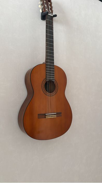 Гитара Yamaha c40