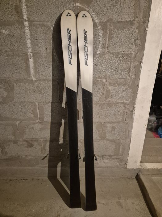 Горные лыжи Fischer