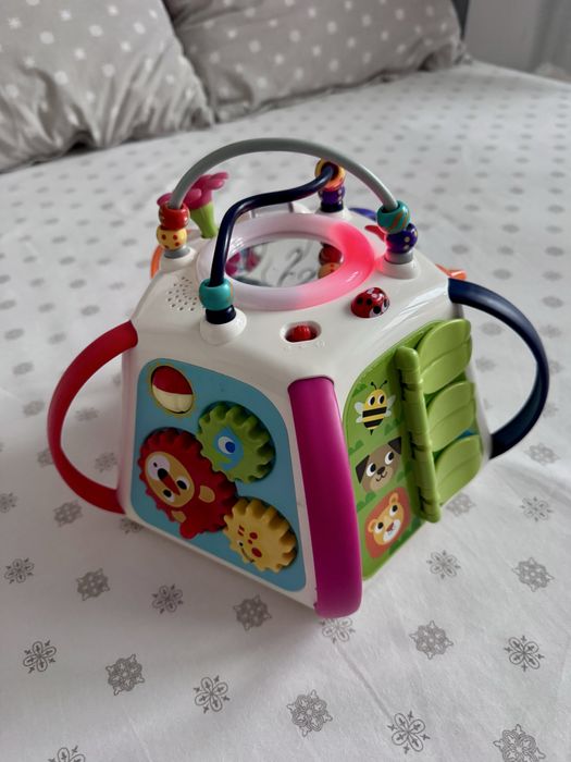 Jucarie bebelusi piramida cu activitati Hola Toys
