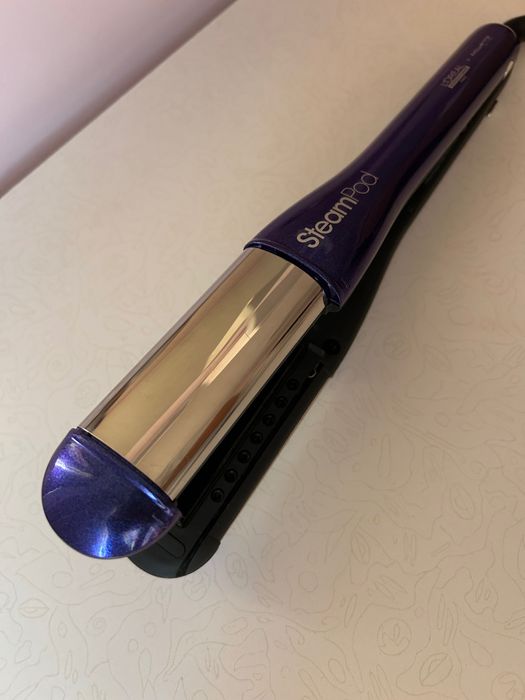 Преса за изправяне и къдрене на косата- L'Oreal Professionnel Steampod 4.0