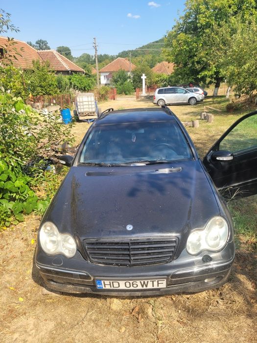 Mercedes-Benz C220 Break – piele, motor 2.2