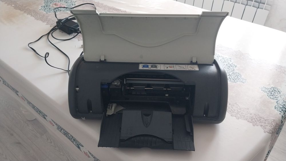 Принтер цветной б/у