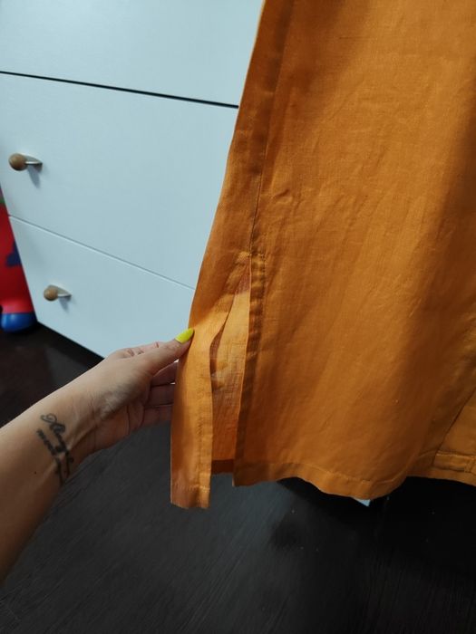 Fusta Bershka - mărime XS