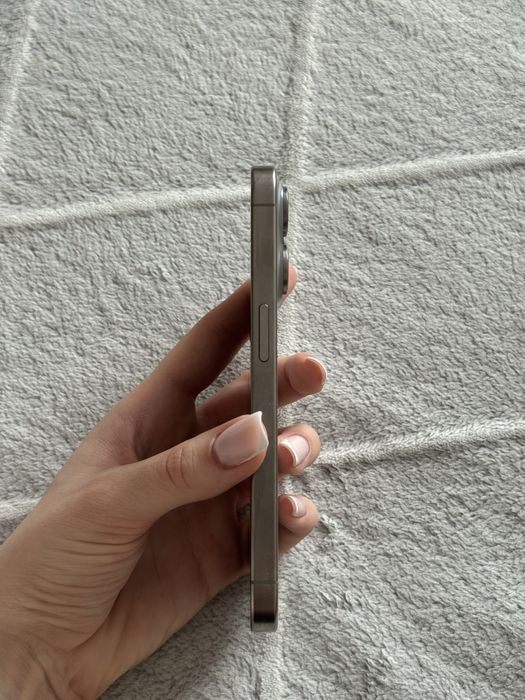 Продам iphone 15 pro 256gb идеальное состояние!