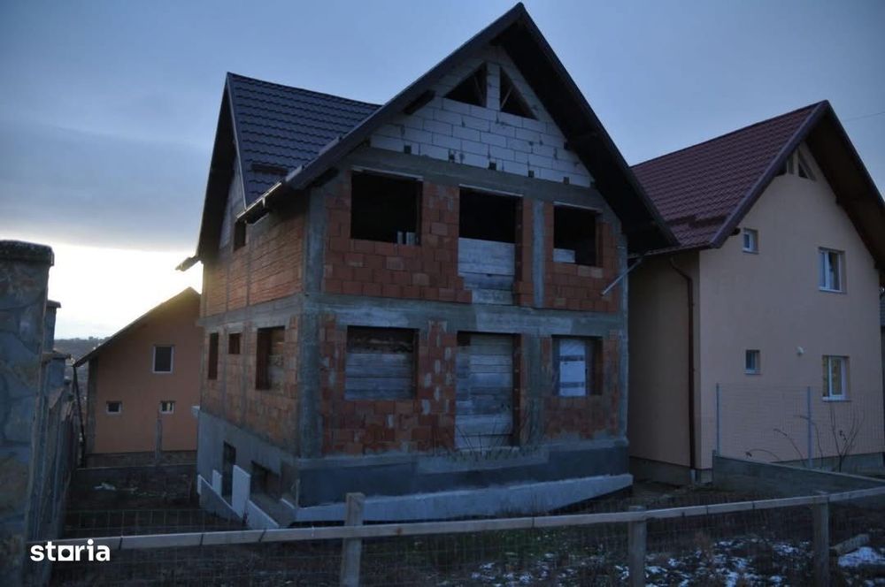 De Vânzare casa la rosu în Burdujeni