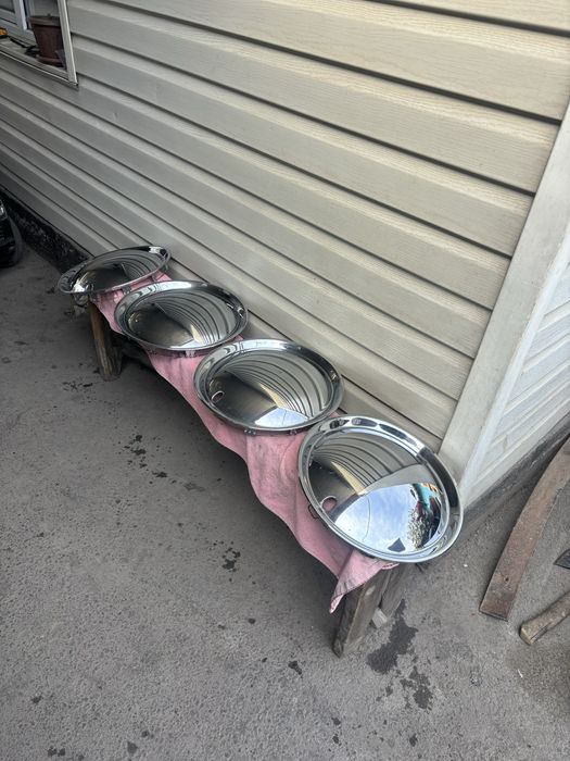 Продам колпаки р13 ретро