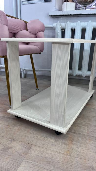 Журнальный стол.