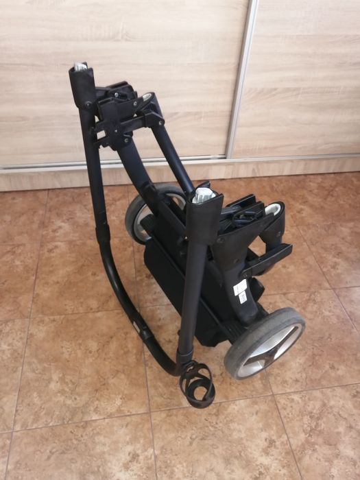 Căruț copil 3in1 Hauk+landou+ scaun auto(scoică). Scaun auto Bertoni.