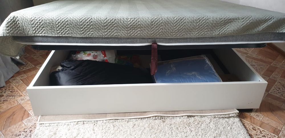 Кровать без матраса дешево