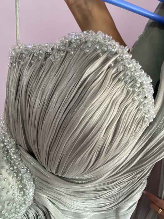 Rochie lunga , eleganta, purtata o singura data, marimea 40