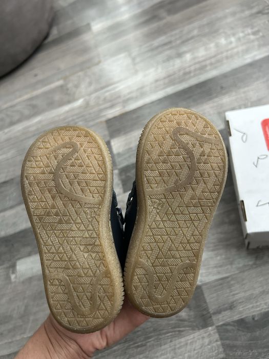 Детски обувки “Уверени стъпки” Колев и Колев; Размер: 22