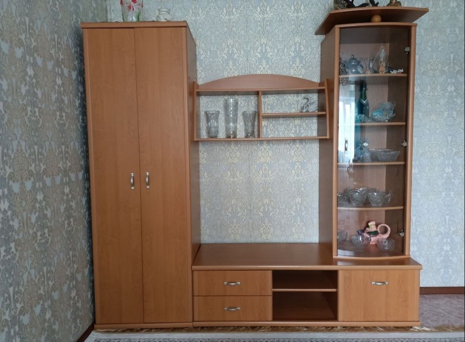 Продам стенку (горку)