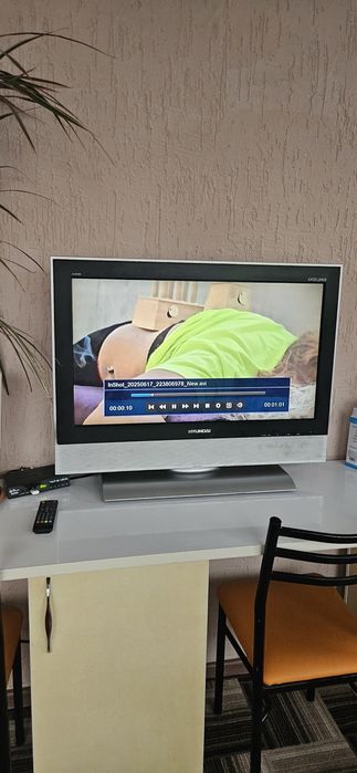 Продаётся телевизор с приставкой