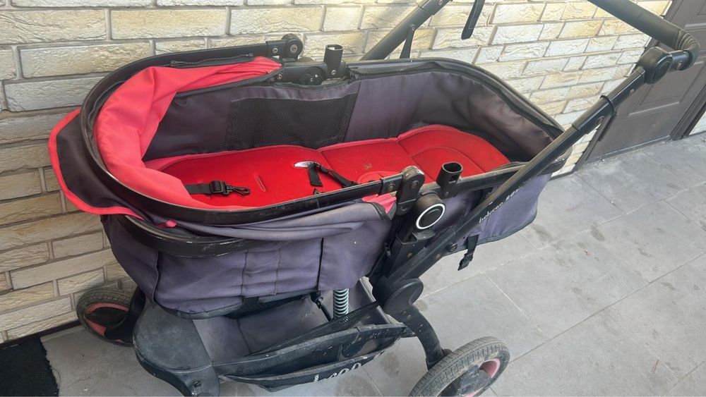 Продам коляску в подарок автокресло