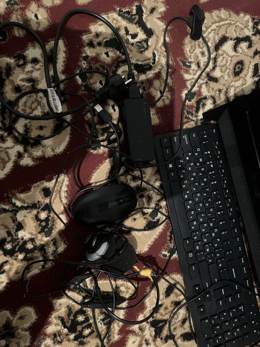 Компьютер настольный-Lenovo