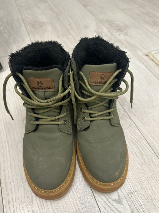 Продам набор одежды