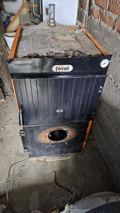 Centrală Ferroli + arzător+buncăr+șnec