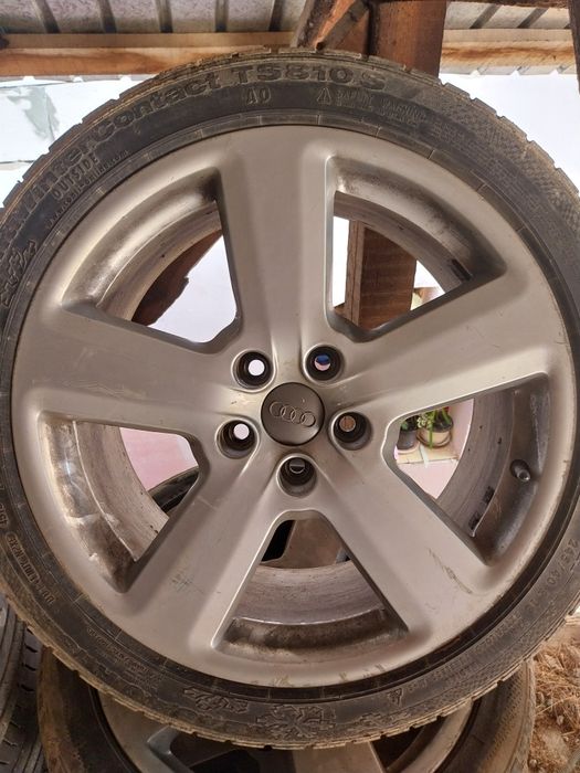 Vând sau schimb  set de roti