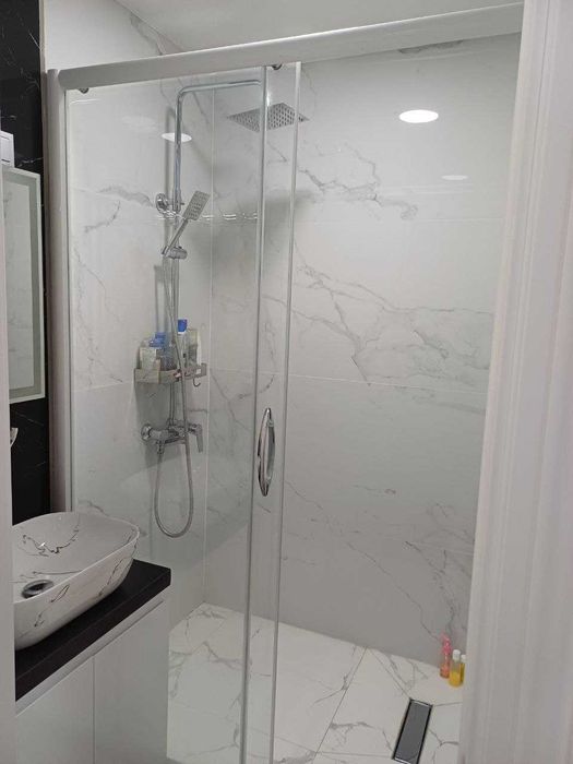 центральной части Яккасарая, рядом со станцией метро Ойбек 79 м²;Евро