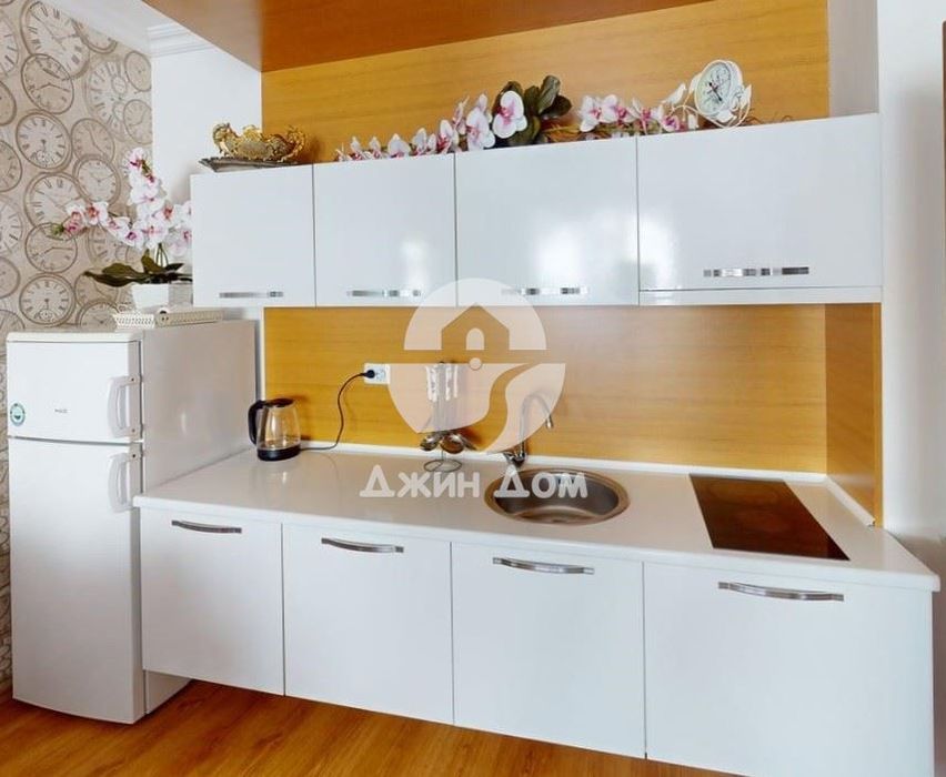 Продава се Двустаен апартамент в к.к. Слънчев бряг - 63 кв.м за 963 €/кв.м - Снимка #3