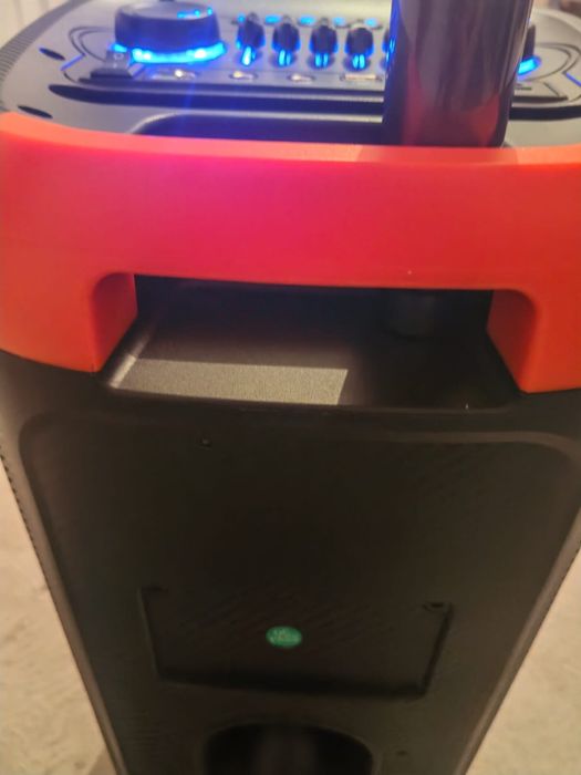 Продам Караоке-колонку с микрофоном