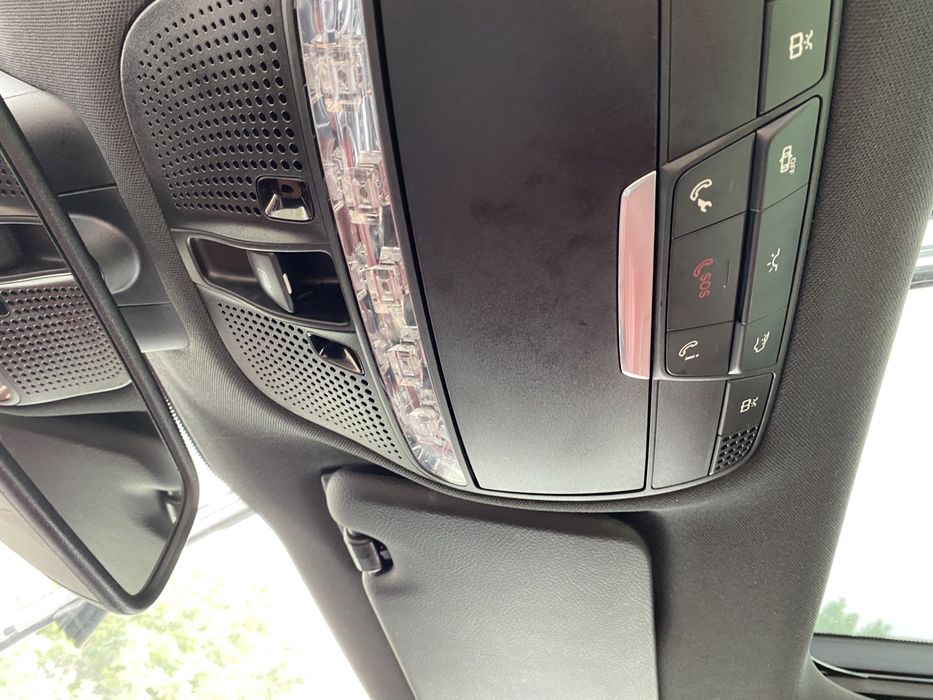 Plafonieră lumini interior Mercedes  C Class W205 cu trapă