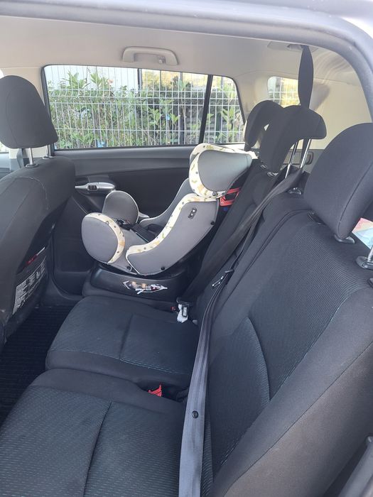 Продавам Toyota Verso